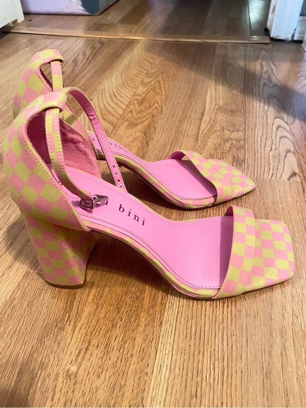 NEW Pink and Green Checkered Heels Size 10
